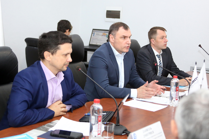 Даниэль Дмитриев (Ассоциация НП ТСО) на круглом столе по консолидации